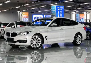 BMW 3 Series GT 2019 320i Fashionable