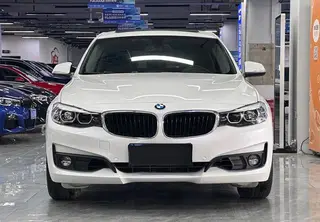 BMW 3 Series GT 2019 320i Fashionable exterior photo 4