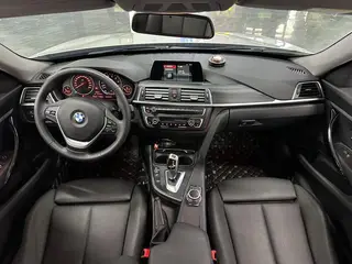 BMW 3 Series GT 2019 320i Fashionable exterior photo 9