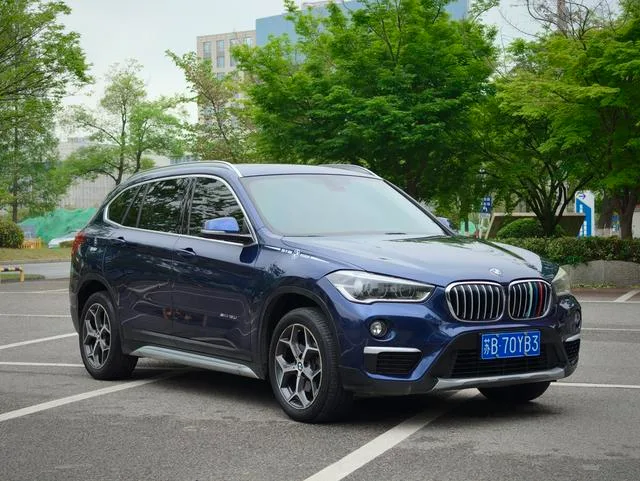 BMW X1 2018 sDrive18Li Type de luxe extérieur photo 3 BMW X1 2018 sDrive18Li Type de luxe extérieur photo 3