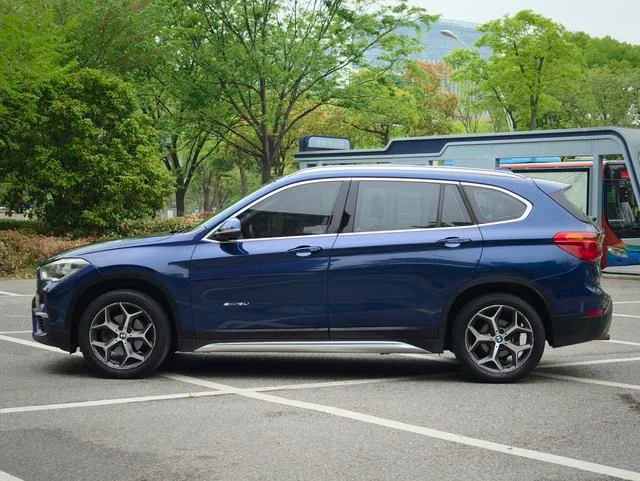BMW X1 2018 sDrive18Li Type de luxe extérieur photo 4 BMW X1 2018 sDrive18Li Type de luxe extérieur photo 4