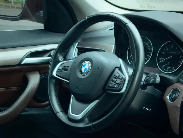 BMW X1 2018 sDrive18Li Type de luxe intérieur photo 12 BMW X1 2018 sDrive18Li Type de luxe intérieur photo 12