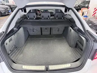 BMW 3 Series GT 2018 320i Модный тип интерьер фото 18 BMW 3 Series GT 2018 320i Модный тип интерьер фото 18