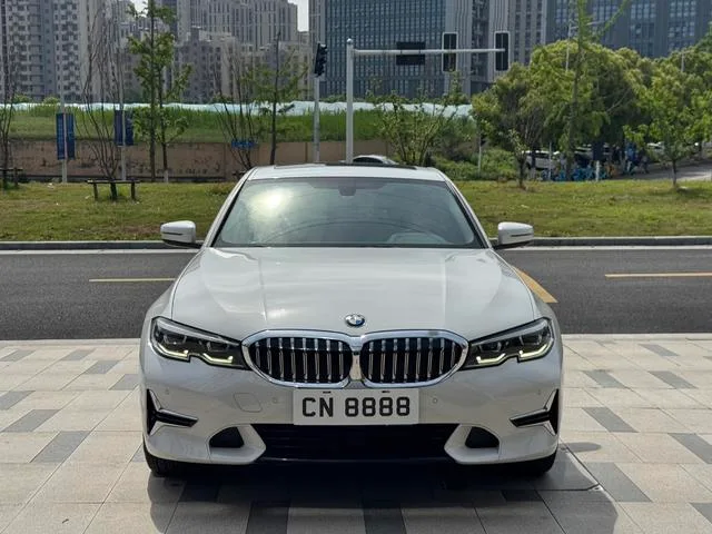 BMW 3 Series 2020 325Li Primera versión exterior foto 2 BMW 3 Series 2020 325Li Primera versión exterior foto 2