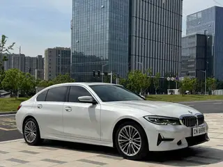 BMW 3 Series 2020 325Li Primera versión exterior foto 3 BMW 3 Series 2020 325Li Primera versión exterior foto 3