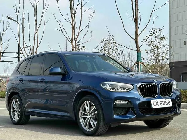 BMW X3 2018 xDrive30i Лидирующий M Спортивный костюм Страна VI экстерьер фото 3 BMW X3 2018 xDrive30i Лидирующий M Спортивный костюм Страна VI экстерьер фото 3