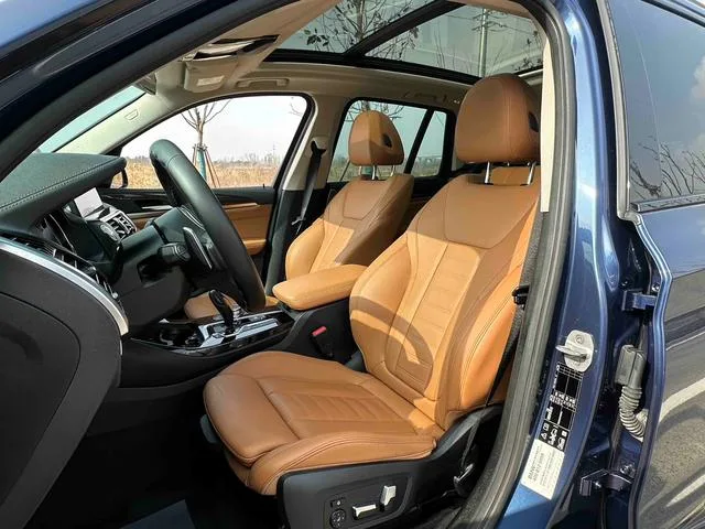 BMW X3 2018 xDrive30i Лидирующий M Спортивный костюм Страна VI экстерьер фото 6 BMW X3 2018 xDrive30i Лидирующий M Спортивный костюм Страна VI экстерьер фото 6