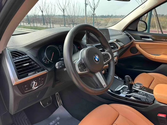 BMW X3 2018 xDrive30i Лидирующий M Спортивный костюм Страна VI экстерьер фото 7 BMW X3 2018 xDrive30i Лидирующий M Спортивный костюм Страна VI экстерьер фото 7