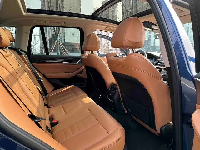 BMW X3 2018 xDrive30i Лидирующий M Спортивный костюм Страна VI экстерьер фото 10 BMW X3 2018 xDrive30i Лидирующий M Спортивный костюм Страна VI экстерьер фото 10