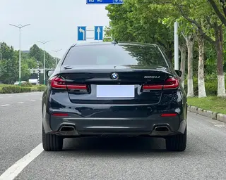 BMW 5 Series 2020 525Li M Sports suit exterior photo 4