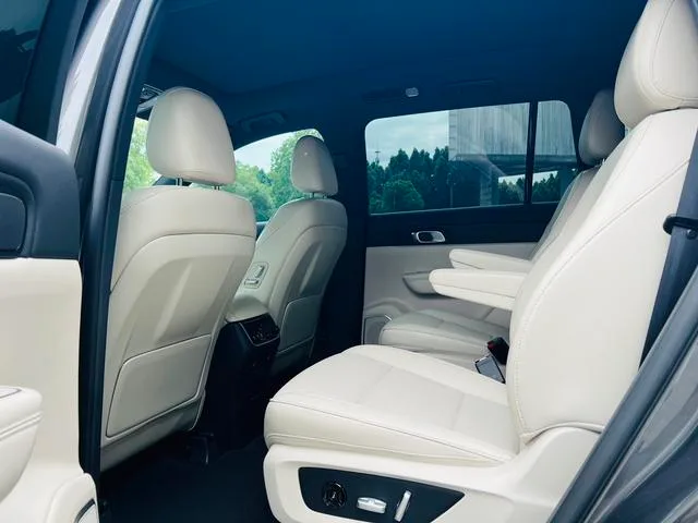 Li Auto ONE 2021 Увеличение диапазона 6 Кресельная плита экстерьер фото 10 Li Auto ONE 2021 Увеличение диапазона 6 Кресельная плита экстерьер фото 10