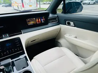 Li Auto ONE 2021 Увеличение диапазона 6 Кресельная плита интерьер фото 12 Li Auto ONE 2021 Увеличение диапазона 6 Кресельная плита интерьер фото 12