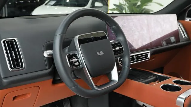 Li Auto L9 2022 Max Версия экстерьер фото 5 Li Auto L9 2022 Max Версия экстерьер фото 5