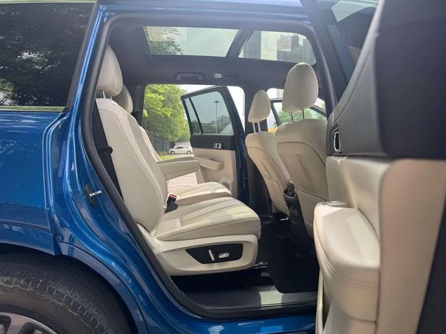 Li Auto ONE 2020 Extensión de rango 6 Placa del asiento exterior foto 10 Li Auto ONE 2020 Extensión de rango 6 Placa del asiento exterior foto 10