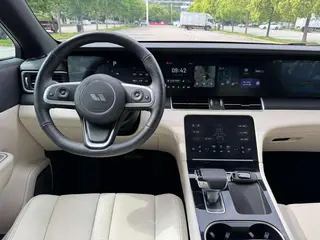 Li Auto ONE 2020 Extensión de rango 6 Placa del asiento interior foto 13 Li Auto ONE 2020 Extensión de rango 6 Placa del asiento interior foto 13