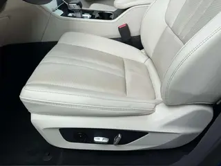 Li Auto ONE 2020 Extensión de rango 6 Placa del asiento interior foto 20 Li Auto ONE 2020 Extensión de rango 6 Placa del asiento interior foto 20