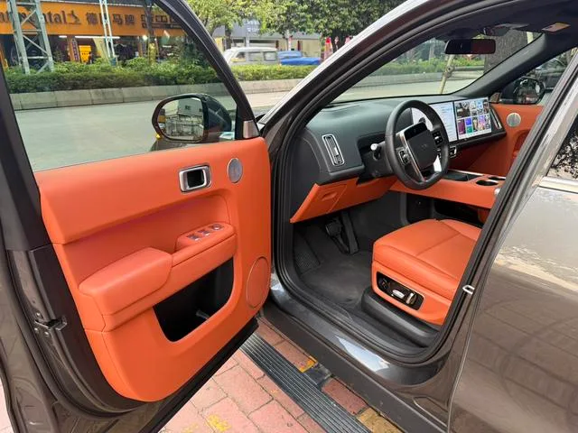Li Auto L9 2022 Max Edición exterior foto 8 Li Auto L9 2022 Max Edición exterior foto 8