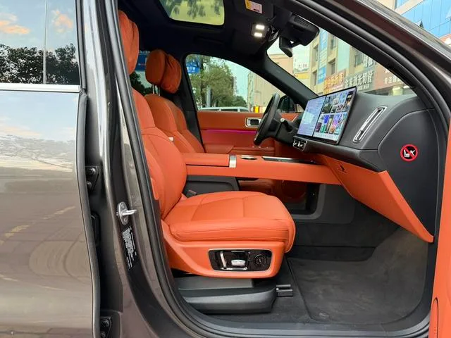 Li Auto L9 2022 Max Edición interior foto 12 Li Auto L9 2022 Max Edición interior foto 12