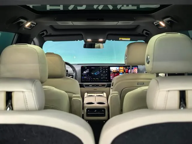 Li Auto L9 2022 Max version interior photo 14 Li Auto L9 2022 Max version interior photo 14