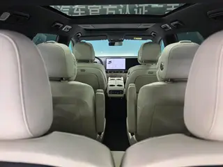 Li Auto L9 2025 Ultra Smart Rejuvenation New Edition interior photo 12 Li Auto L9 2025 Ultra Smart Rejuvenation New Edition interior photo 12