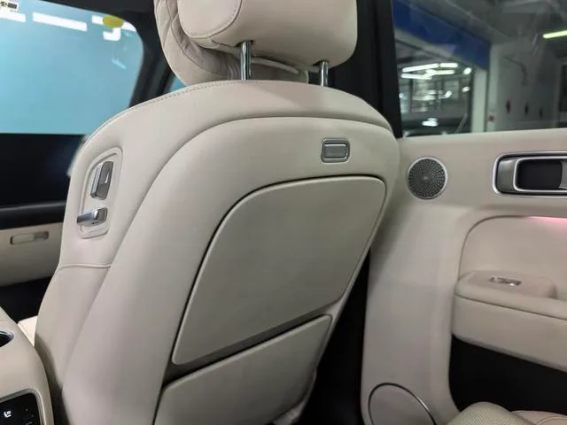 Li Auto L9 2025 Ultra Smart Rejuvenation New Edition interior photo 15 Li Auto L9 2025 Ultra Smart Rejuvenation New Edition interior photo 15
