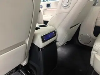 Li Auto L9 2025 Ultra Smart Rejuvenation New Edition interior photo 18 Li Auto L9 2025 Ultra Smart Rejuvenation New Edition interior photo 18