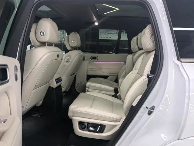 Li Auto L9 2025 Ultra Smart Rejuvenation New Edition interior photo 20 Li Auto L9 2025 Ultra Smart Rejuvenation New Edition interior photo 20