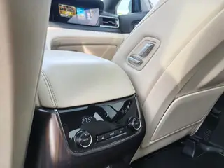Li Auto ONE 2021 extended range 6 Seat plate interior photo 7 Li Auto ONE 2021 extended range 6 Seat plate interior photo 7