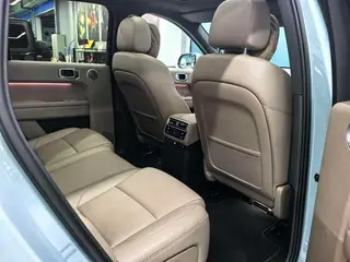 Li Auto L6 2025 Max Edición de renovación inteligente interior foto 12 Li Auto L6 2025 Max Edición de renovación inteligente interior foto 12