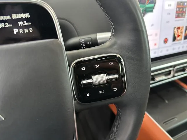 Li Auto L9 2022 Max Версия экстерьер фото 7