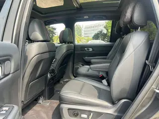 Li Auto ONE 2021 extended range 6 Seat plate exterior photo 6 Li Auto ONE 2021 extended range 6 Seat plate exterior photo 6