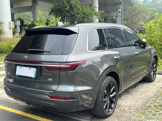 Li Auto ONE 2021 extended range 6 Seat plate interior photo 11 Li Auto ONE 2021 extended range 6 Seat plate interior photo 11