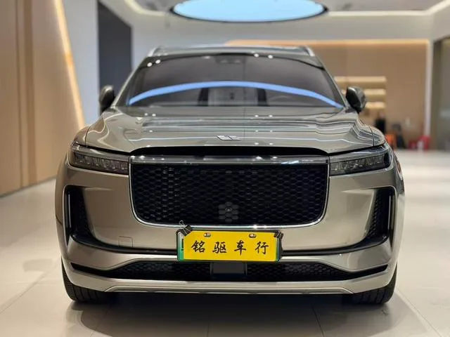 Li Auto ONE 2020 extended range 6 Seat plate exterior photo 2 Li Auto ONE 2020 extended range 6 Seat plate exterior photo 2