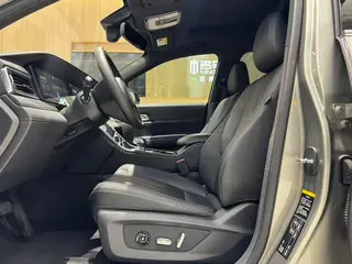 Li Auto ONE 2020 extended range 6 Seat plate exterior photo 9 Li Auto ONE 2020 extended range 6 Seat plate exterior photo 9