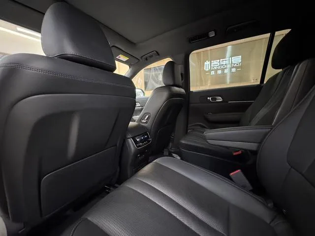 Li Auto ONE 2020 extended range 6 Seat plate exterior photo 10 Li Auto ONE 2020 extended range 6 Seat plate exterior photo 10