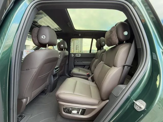 Li Auto L8 2023 Pro Версия экстерьер фото 7 Li Auto L8 2023 Pro Версия экстерьер фото 7