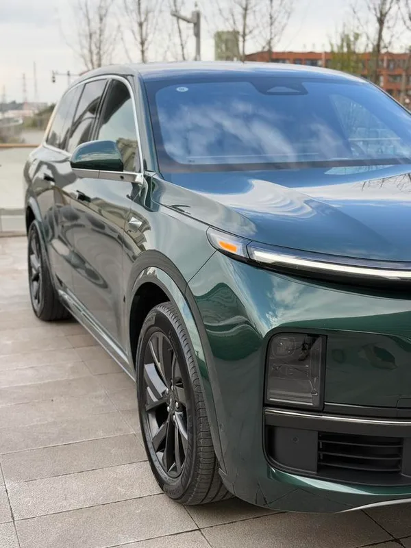 Li Auto L8 2023 Pro Версия интерьер фото 11 Li Auto L8 2023 Pro Версия интерьер фото 11