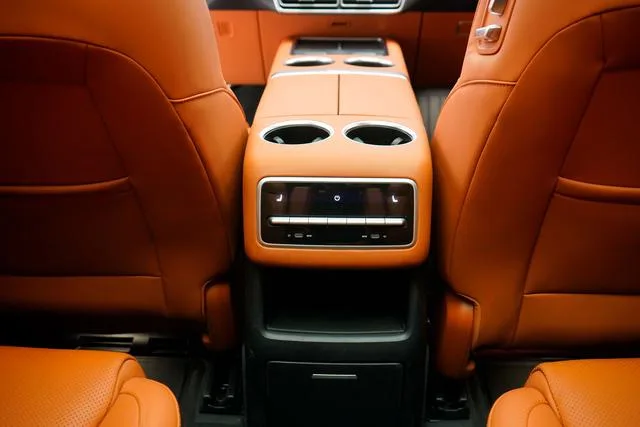 Li Auto L8 2023 Pro Edición interior foto 19
