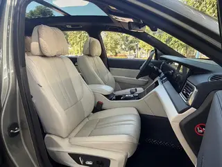 Li Auto ONE 2020 Extensión de rango 6 Placa del asiento interior foto 15