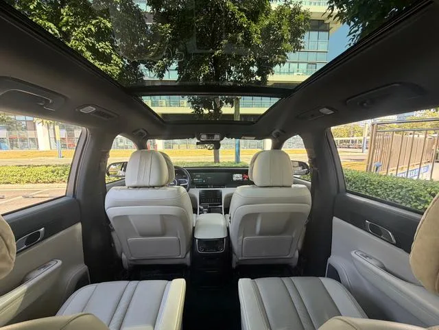 Li Auto ONE 2020 Extensión de rango 6 Placa del asiento interior foto 17