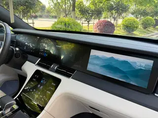 Li Auto ONE 2020 extended range 6 Seat plate interior photo 16 Li Auto ONE 2020 extended range 6 Seat plate interior photo 16