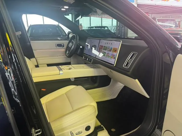Li Auto L6 2024 Pro version interior photo 12 Li Auto L6 2024 Pro version interior photo 12