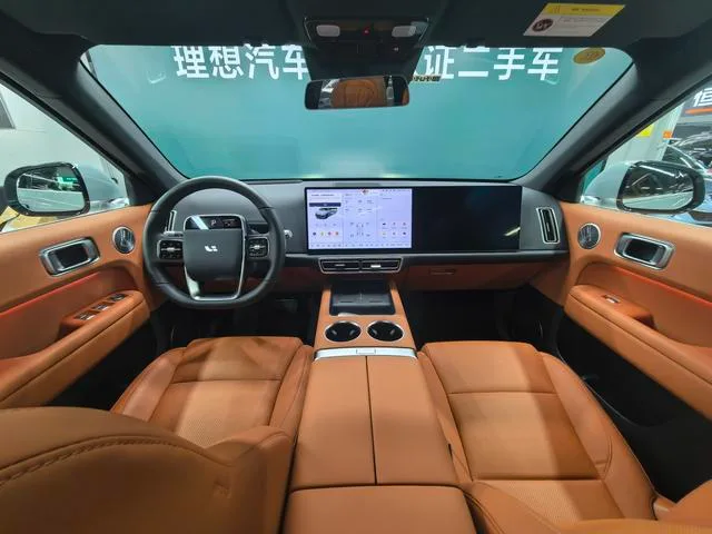 Li Auto L6 2025 Max Smart Rejuvenation New Edition interior photo 11 Li Auto L6 2025 Max Smart Rejuvenation New Edition interior photo 11