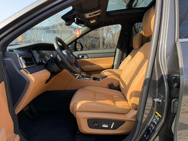 Li Auto ONE 2021 Extensión de rango 6 Placa del asiento exterior foto 7 Li Auto ONE 2021 Extensión de rango 6 Placa del asiento exterior foto 7