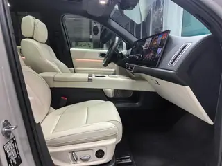 Li Auto L6 2025 Pro Smart Rejuvenation New Edition interior photo 15 Li Auto L6 2025 Pro Smart Rejuvenation New Edition interior photo 15