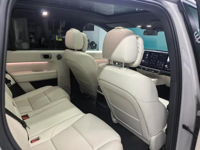 Li Auto L6 2025 Pro Smart Rejuvenation New Edition interior photo 20 Li Auto L6 2025 Pro Smart Rejuvenation New Edition interior photo 20