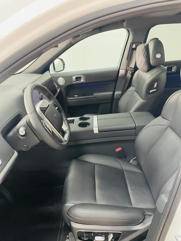Li Auto L7 2023 Pro version exterior photo 9
