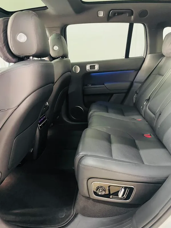 Li Auto L7 2023 Pro version interior photo 11