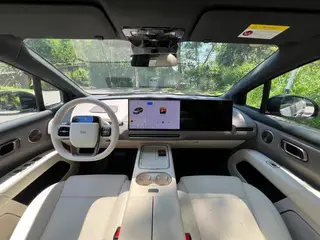 Li Auto i6 2025 Полный привод Стандартная версия экстерьер фото 6 Li Auto i6 2025 Полный привод Стандартная версия экстерьер фото 6