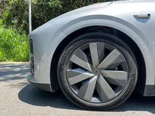 Li Auto i6 2025 Полный привод Стандартная версия экстерьер фото 9 Li Auto i6 2025 Полный привод Стандартная версия экстерьер фото 9